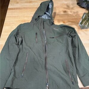 Men’s Marmot soft shell jacket. Medium
